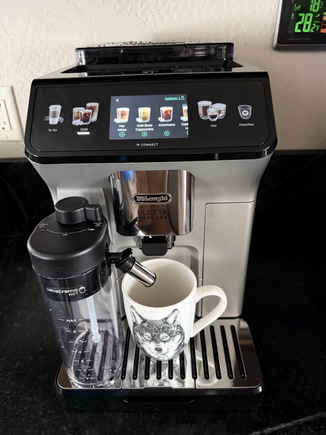Coffee - Latte - Cold Brew on demand - DeLonghi Eletta Explore Coffee - Latte - Cold Brew on demand - DeLonghi Eletta Explore