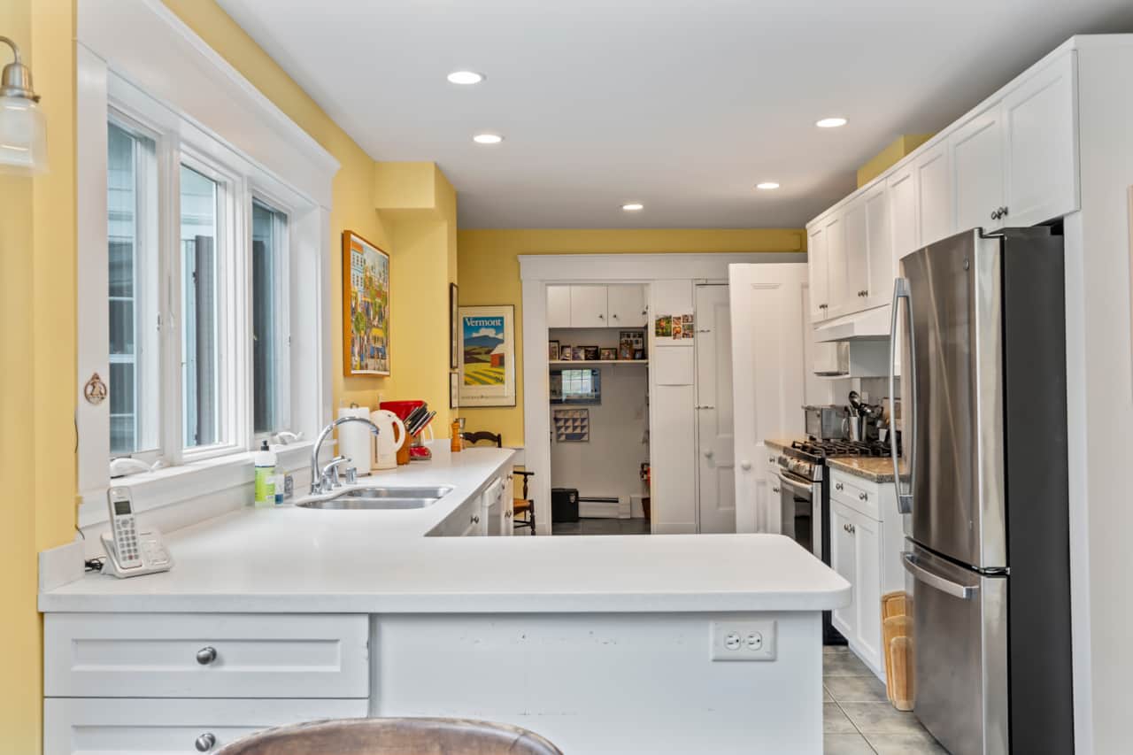 Large sunny kitchen