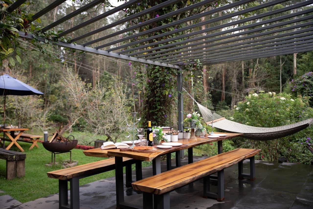 Grounds south garden terrace hammock 02