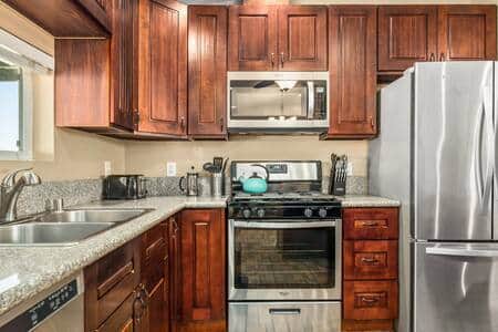 Full kitchen with new stainless appliances