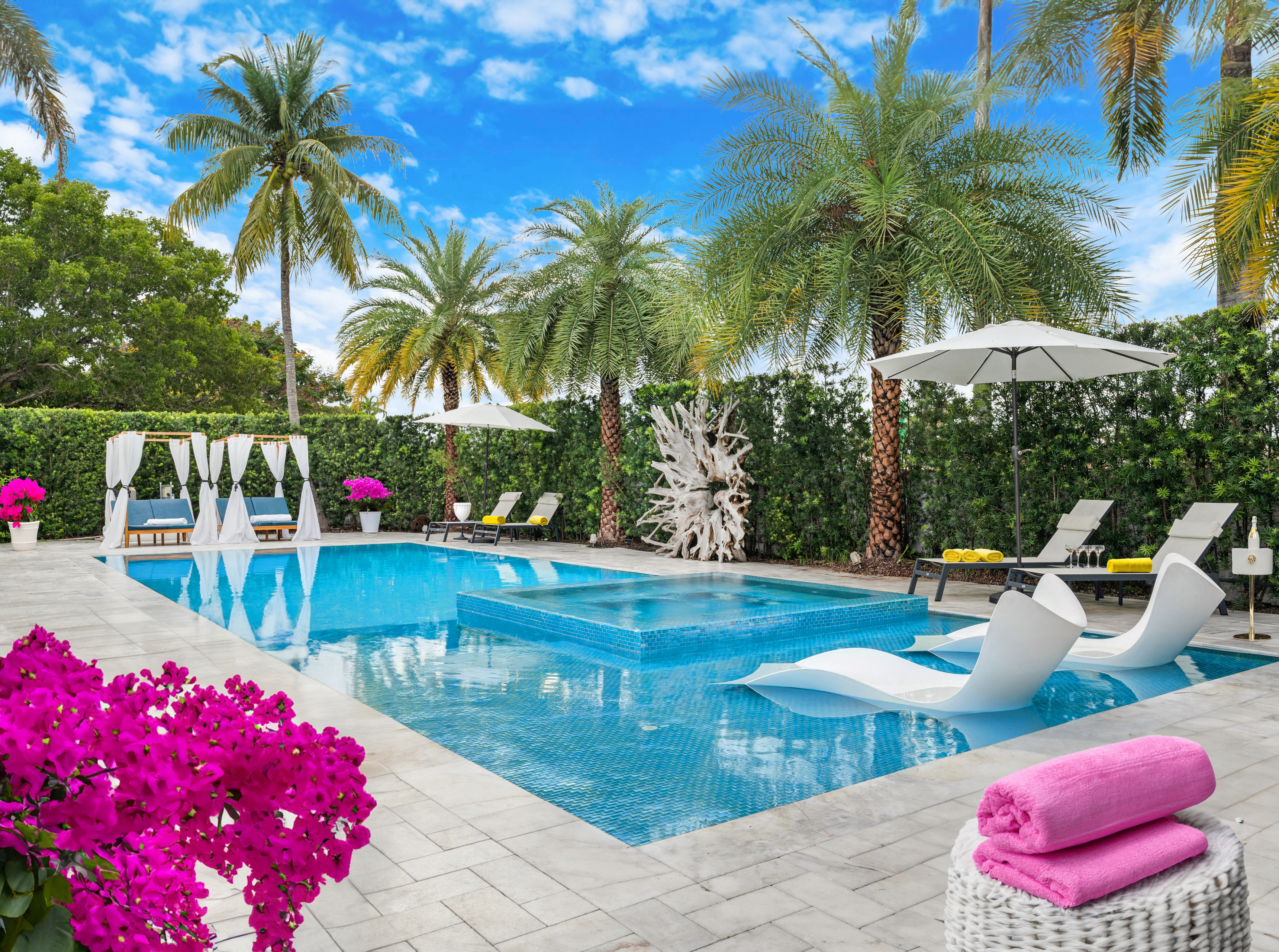 MIA MANSION W/ POOL / BBQ /CABANNA / OUTDOOR BAR - Villa in