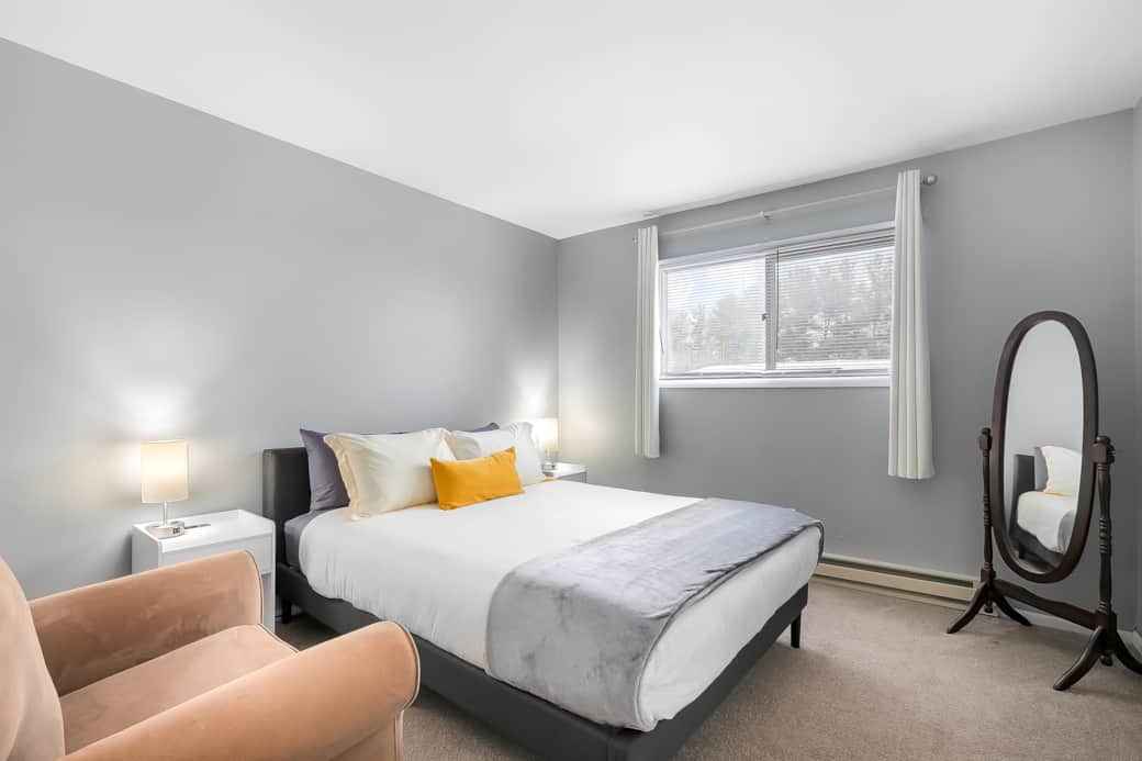 The bedrooms have Queen size beds with hybrid mattresses, darkening curtains and bamboo linens