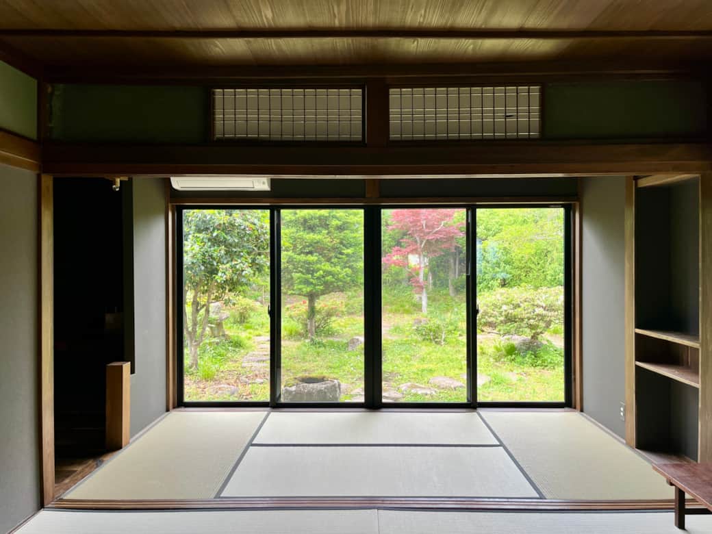 Guest room and garden