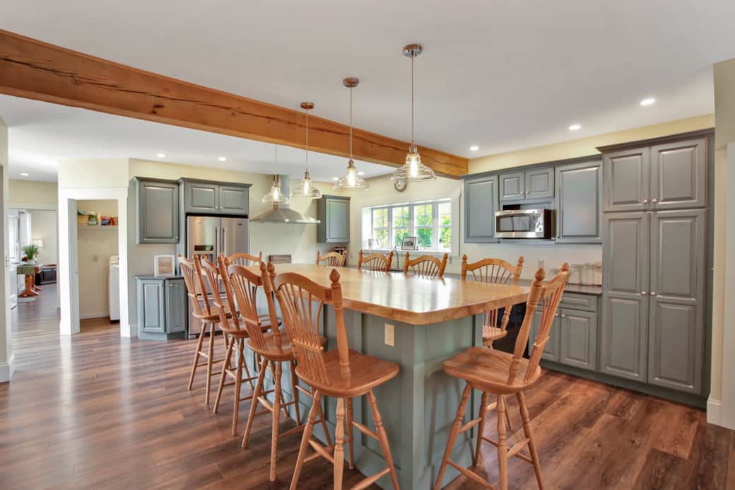 Large Kitchen 