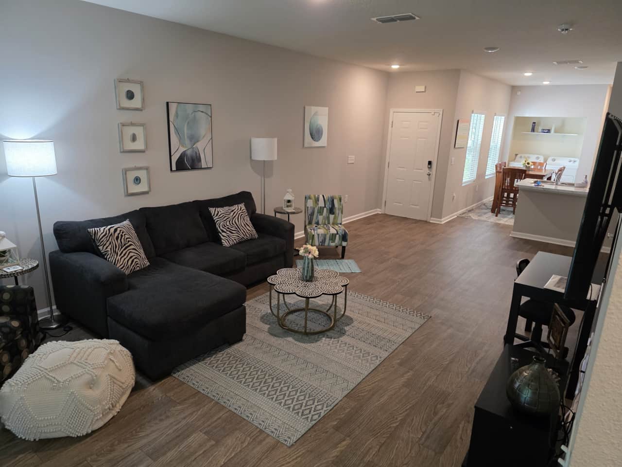 Spacious layout ideal for couples, small groups, or professionals - room to unwind.