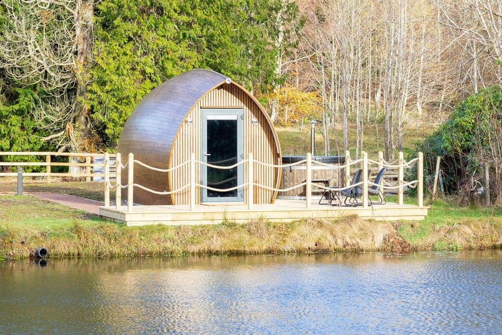 The Fox Den, a lodge with Scandinavian hot tub Vacation Home in