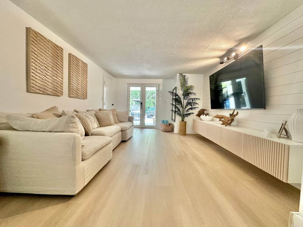 Perfect setup for two families vacationing together or teens who want their own space to hang.