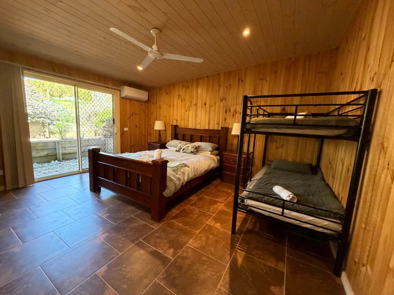 Queen Bed/Bunk Bed
