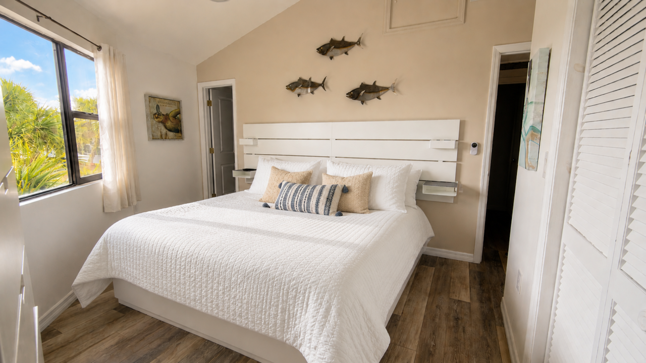 Castaway 22D bedroom 1