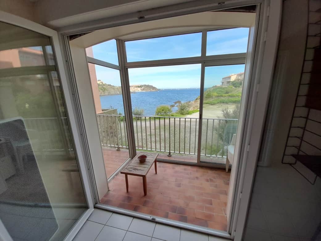 Profitez d'un bain de soleil dans la véranda Profitez d'un bain de soleil dans la véranda