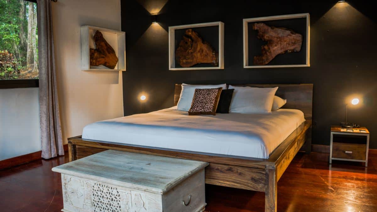 MASTER SUITE