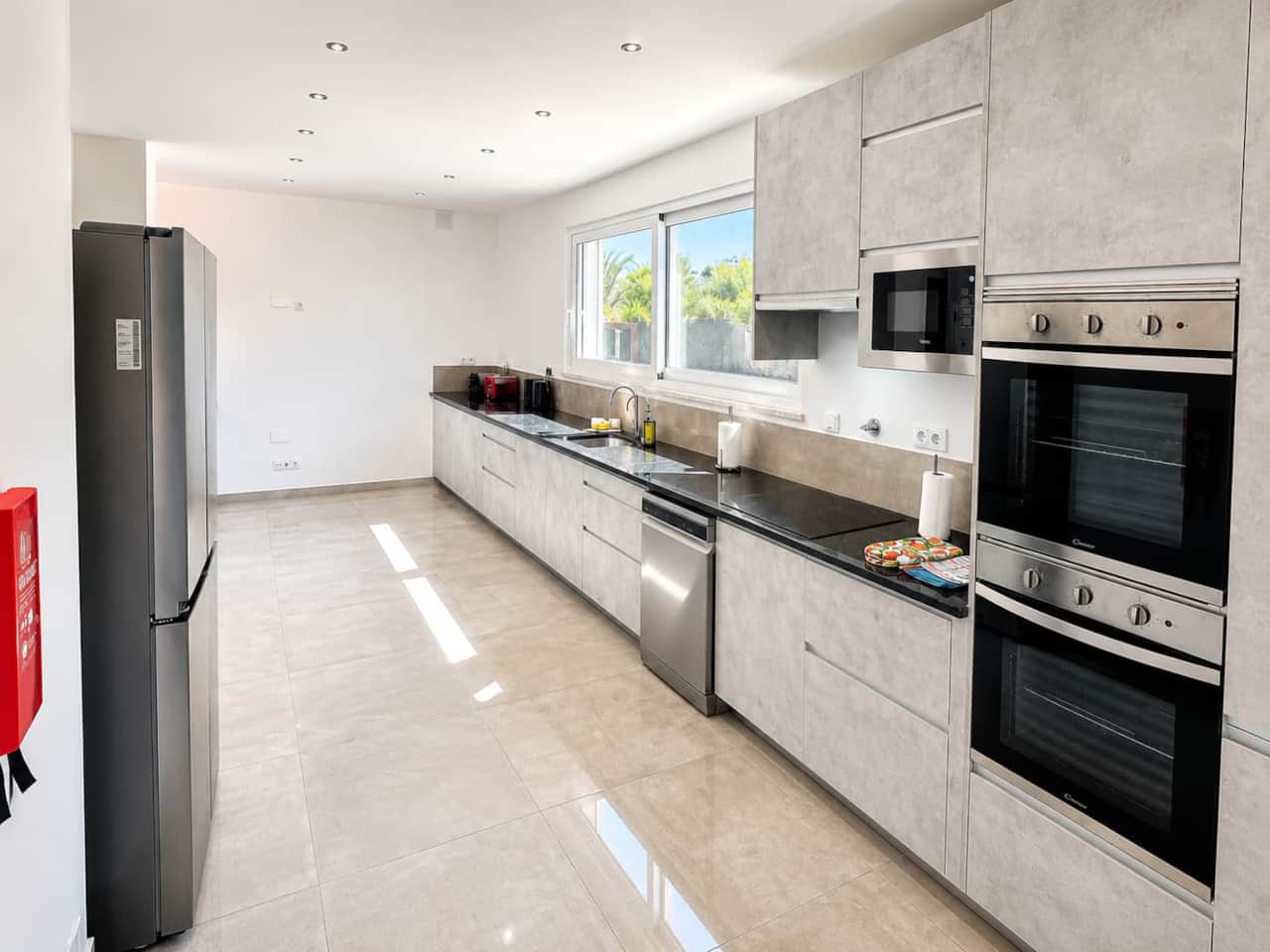 Villa Carvoeiro Kitchen 4