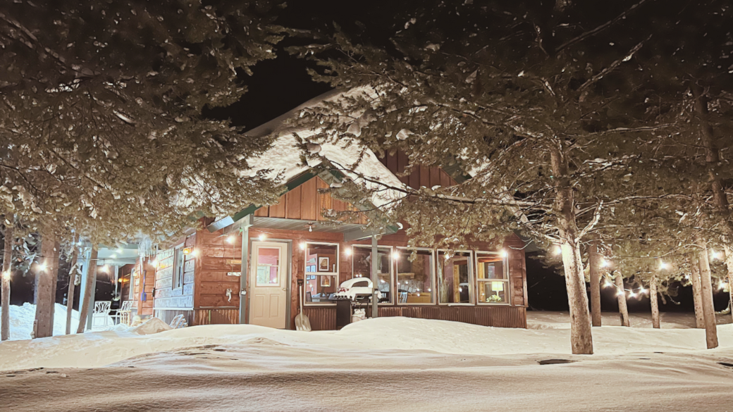 Winter Retreat - Trappers Keep Winter Retreat - Trappers Keep
