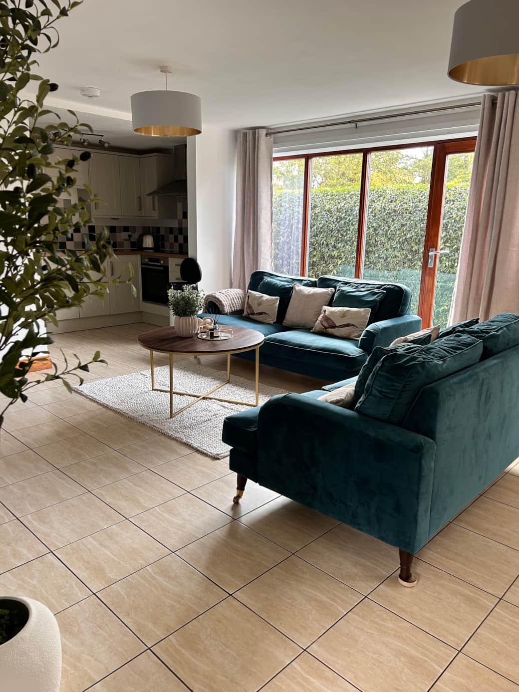 Image picker B9DD24E9 344C 40BB 9B06 3A853CD91D71 2080 000000BE57DC65D3