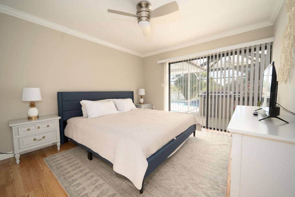 King size bed in master bedroom