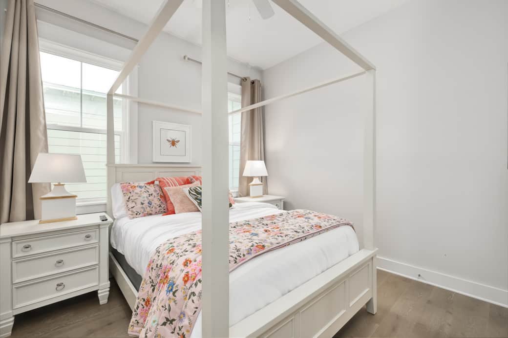 Queen bedroom