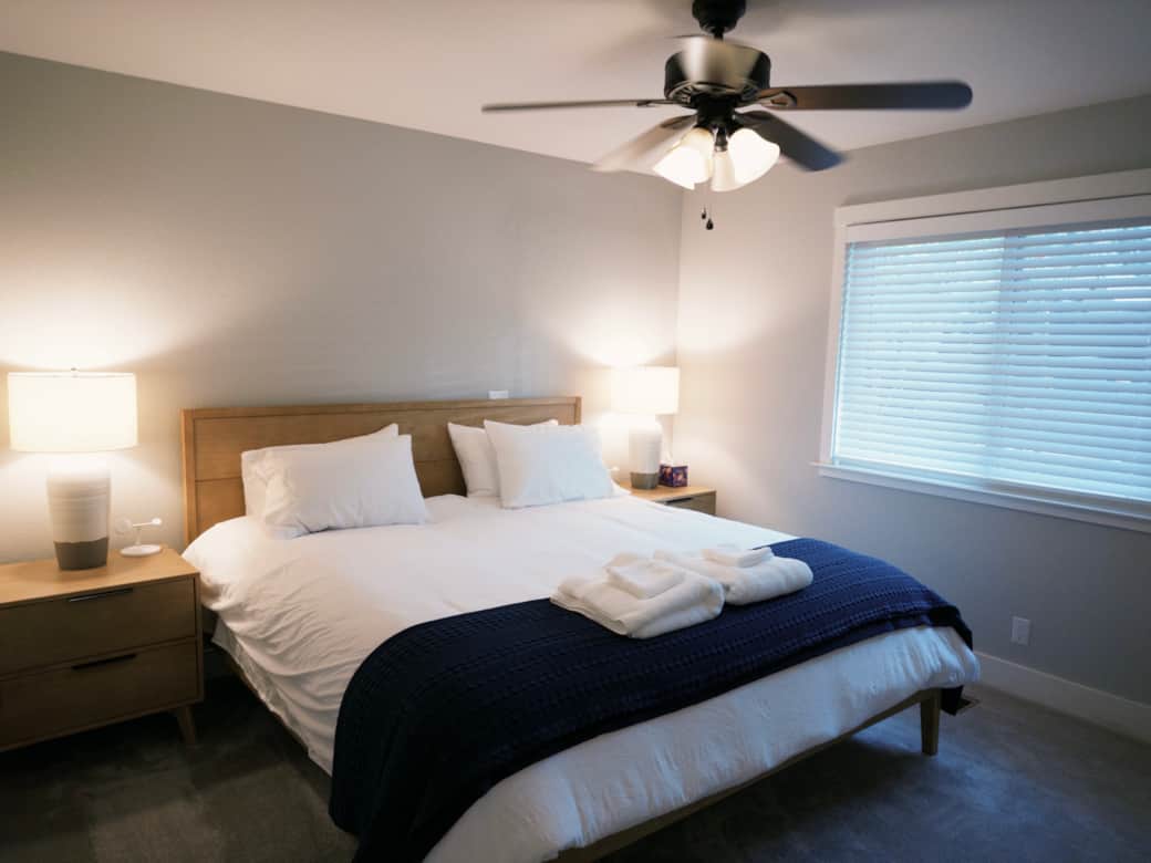 Bedroom 1 - King Bed