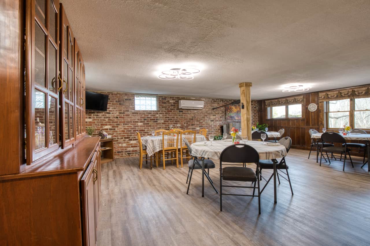 Dining_Gathering Room 1_Hatch