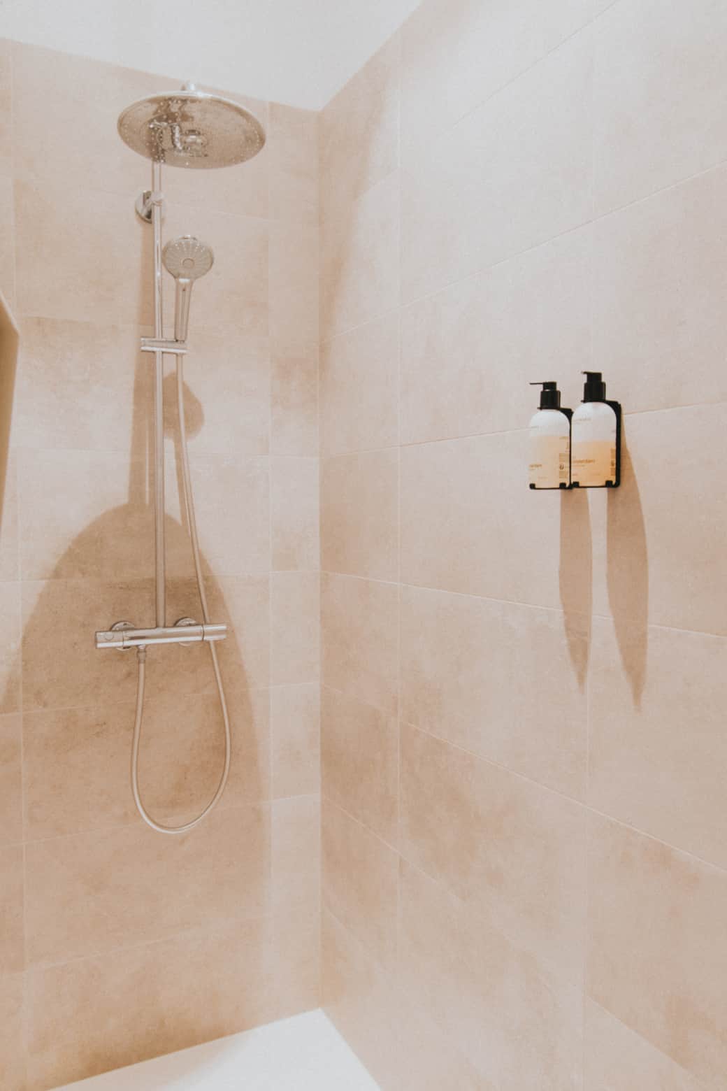Camille shower Camille shower