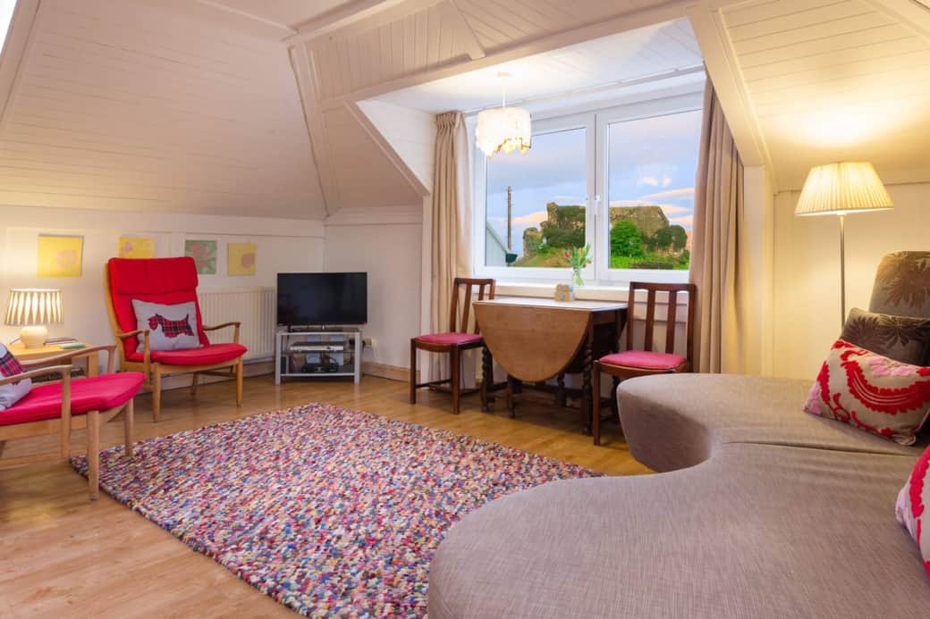 Living Room with Aros Castle View