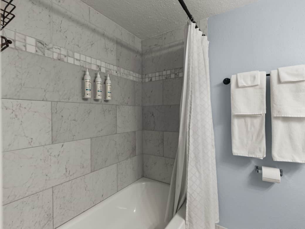 Primary bathroom ensuite