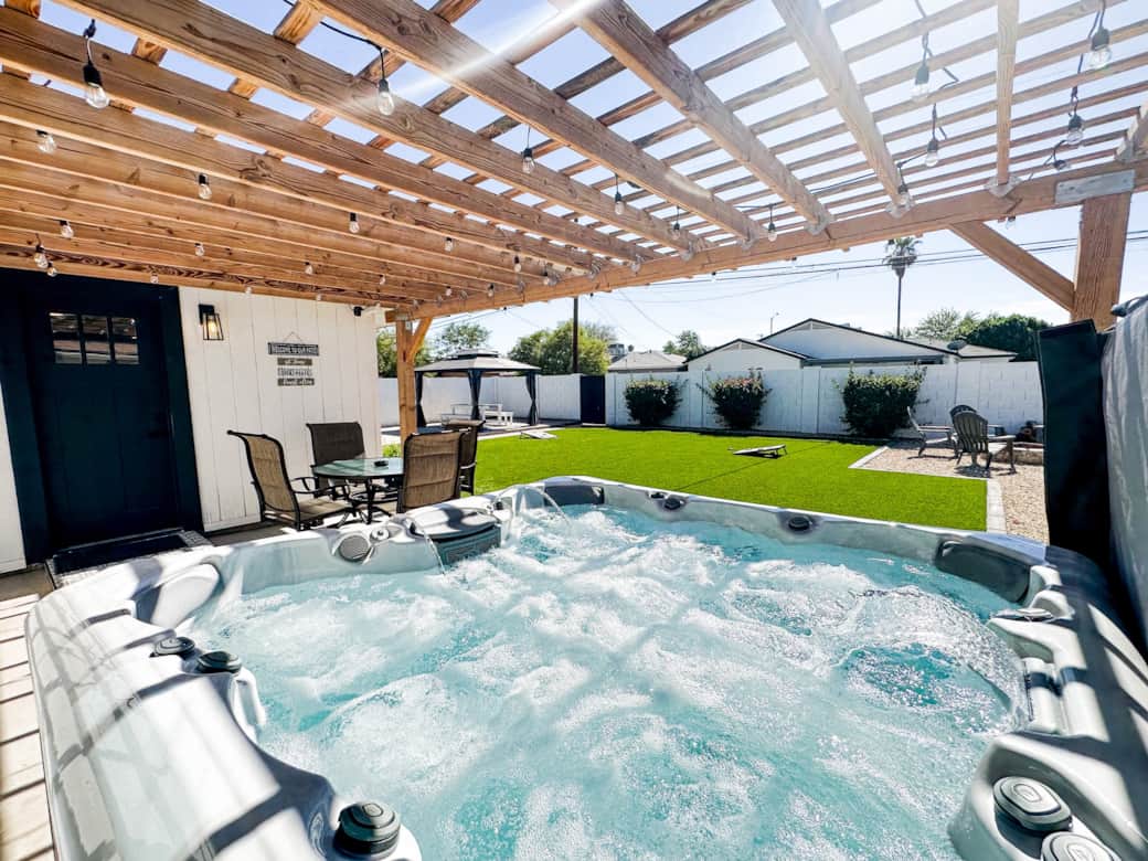 7 Seat Hot Tub