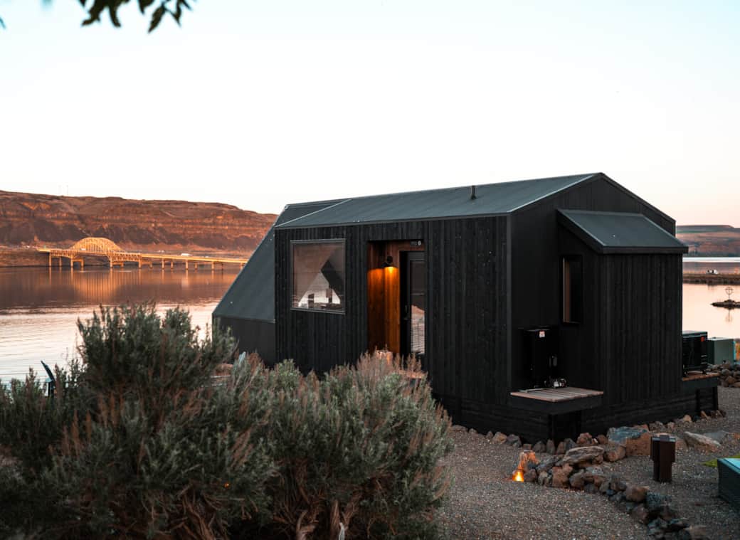 A FRAME CABIN  COLUMBIA RIVER WATERFRONT AIR BNB