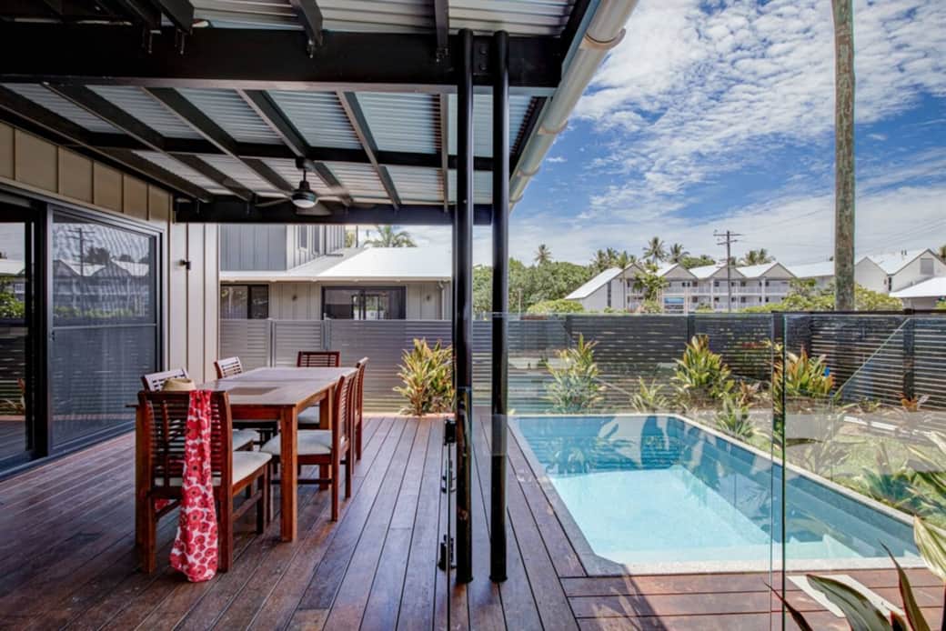 31. Maisie - Poolside Verandah 31. Maisie - Poolside Verandah