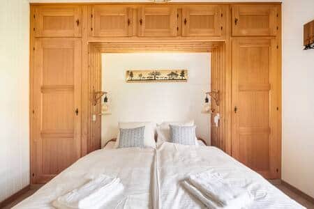 Bright room 