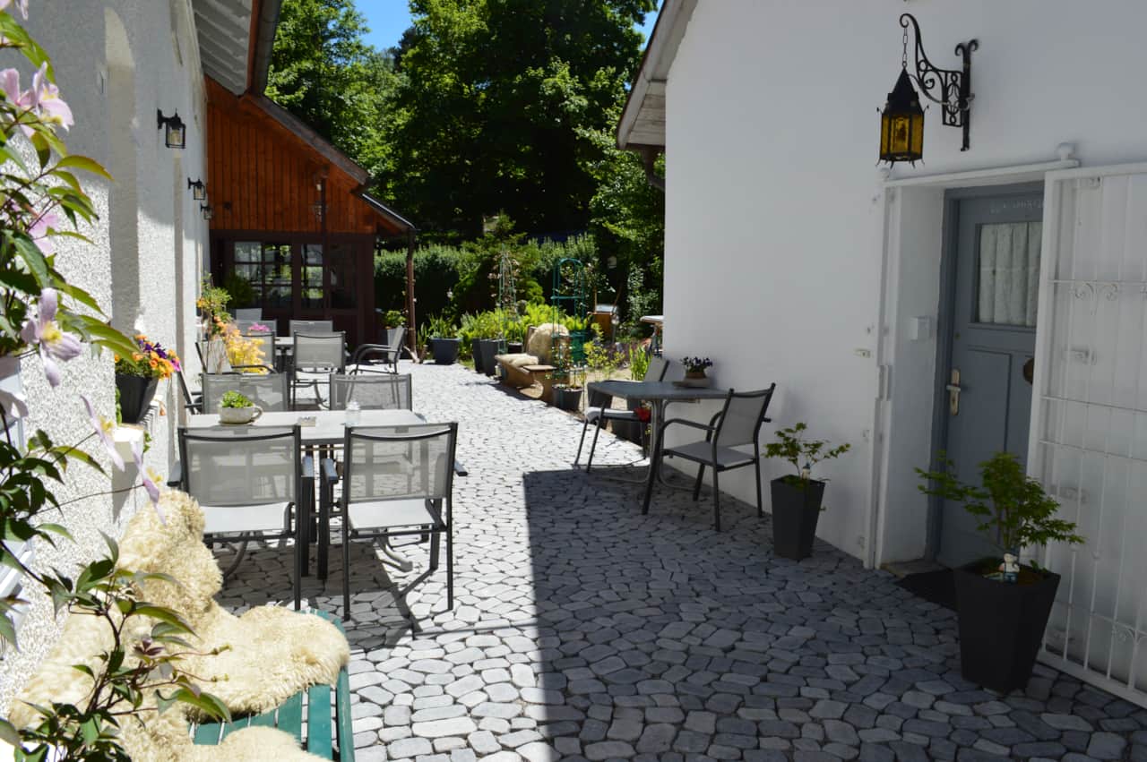 Eingangsbereich/Terrasse