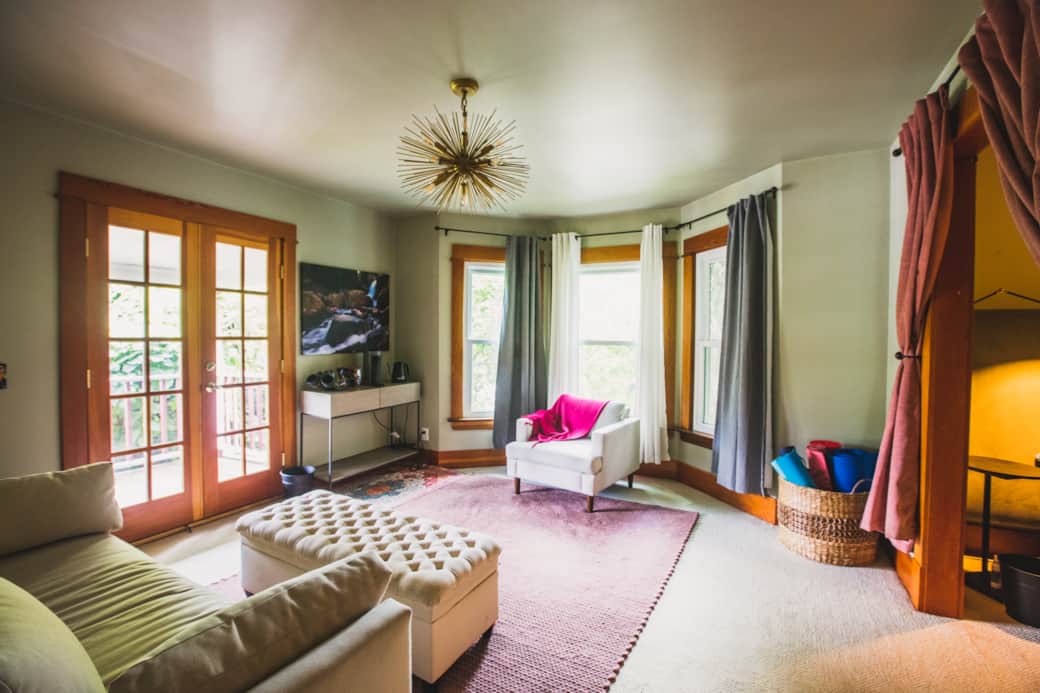 Bedroom Lounge - Sofa with Queen bed pull-out, coffee and tea bar, yoga mats provides (6)