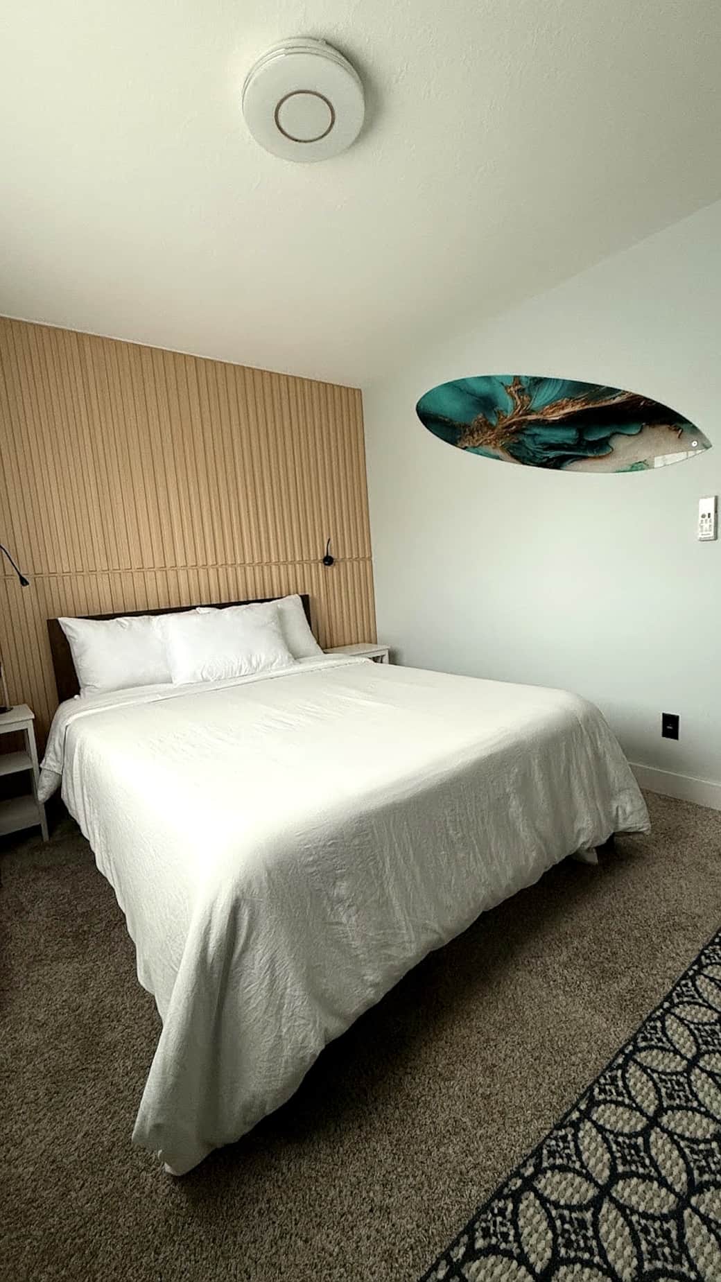 Bedroom 2 - Queen Bed