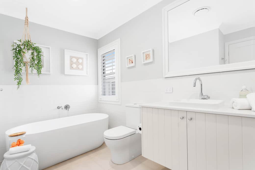 Main Bathroom with bath