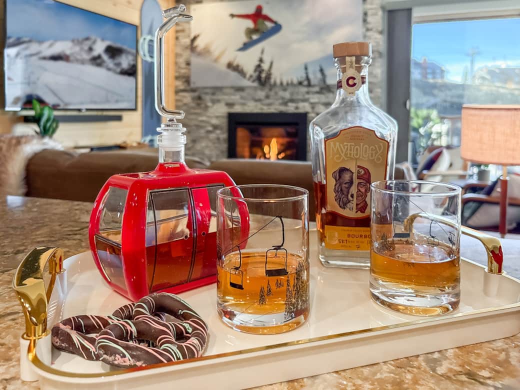 Ski in/out w/Mountain Views at Slopeside Sanctuary Ski in/out w/Mountain Views at Slopeside Sanctuary