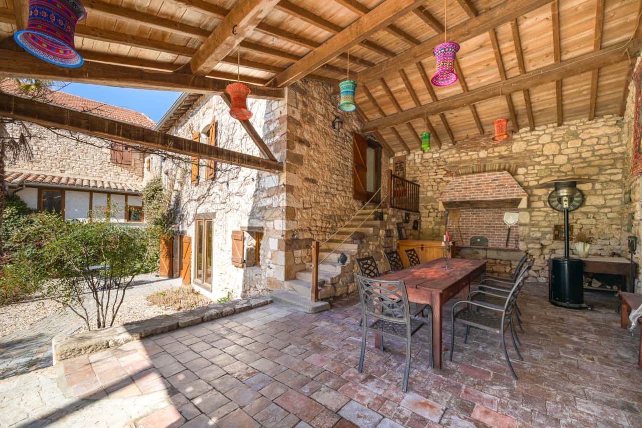 Espace repas extérieur