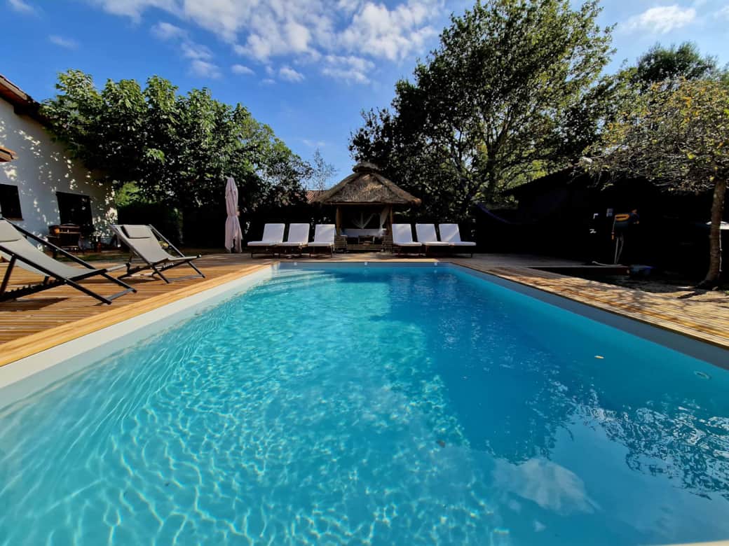 Piscine et terrasse 2