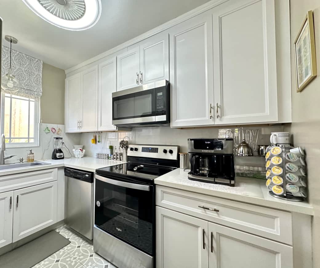 Fully stocked kitchen, and coffee bar