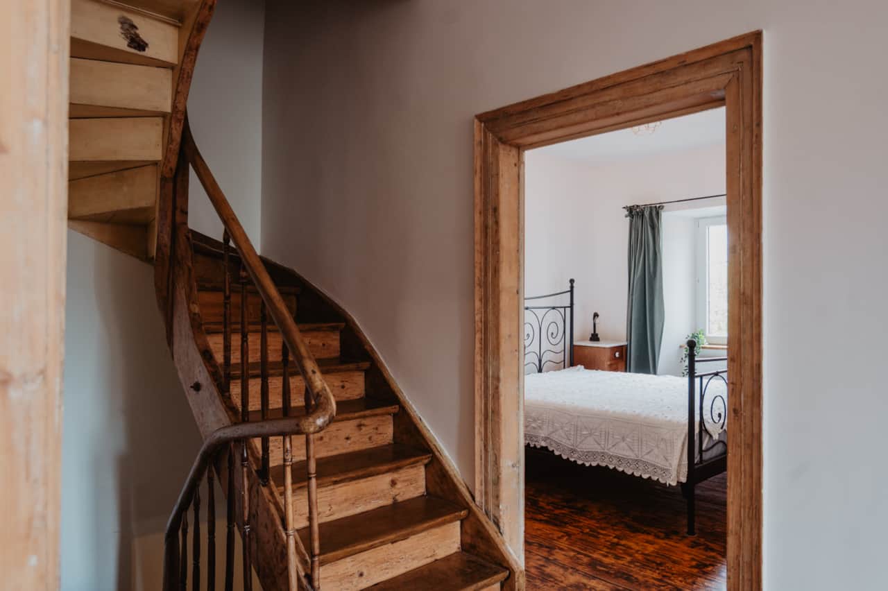 Flur und Schlafzimmer 1