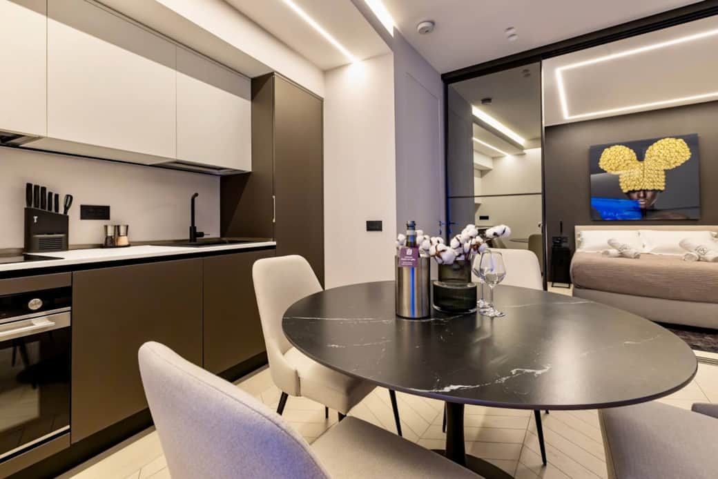 Dining Area and Kitchen Overview