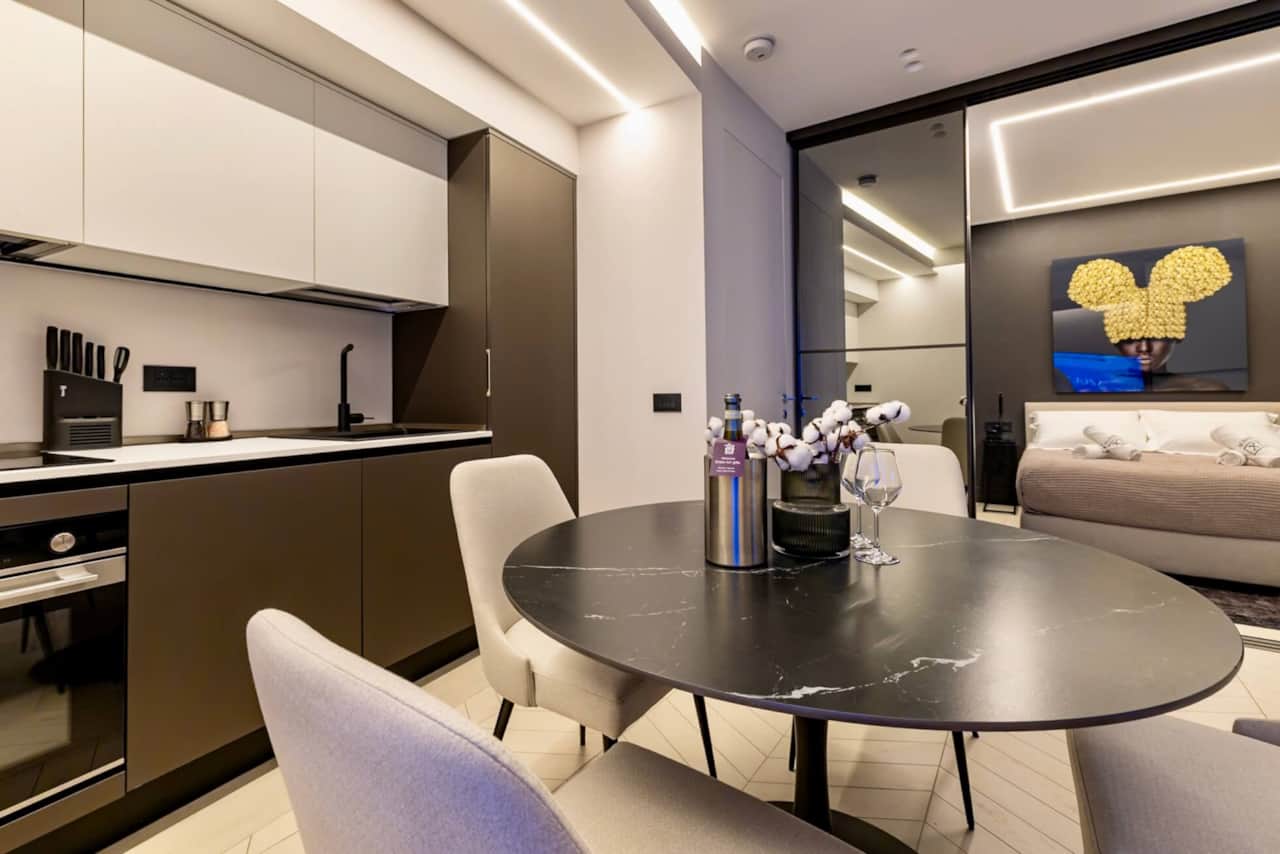 Dining Area and Kitchen Overview