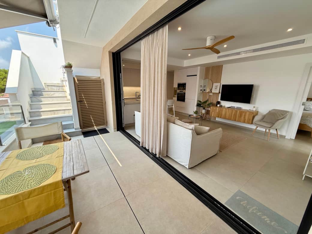 Terrace off the living room