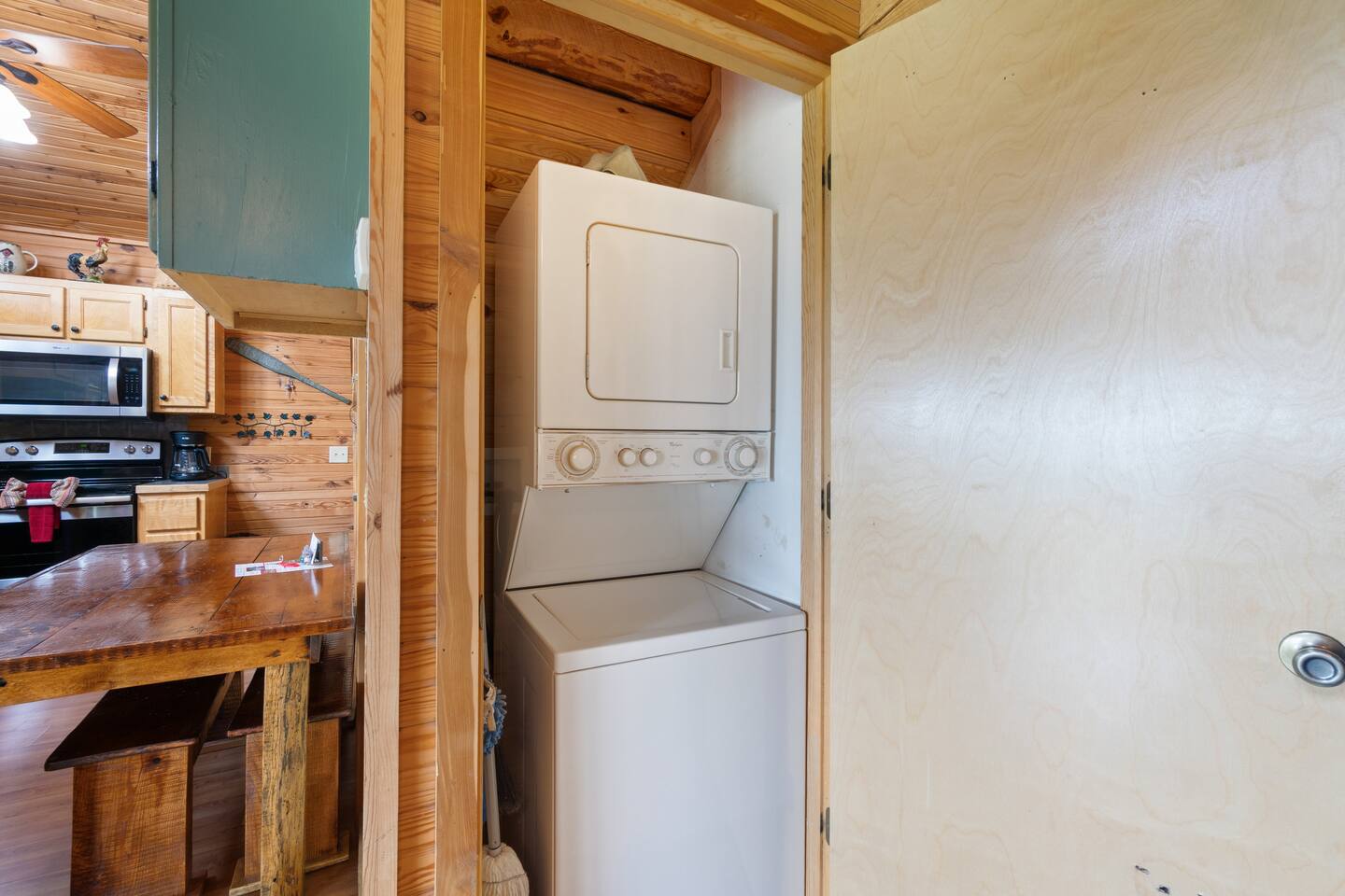 Can-U-Canoe Riverview Cabins — photo 13 of 60