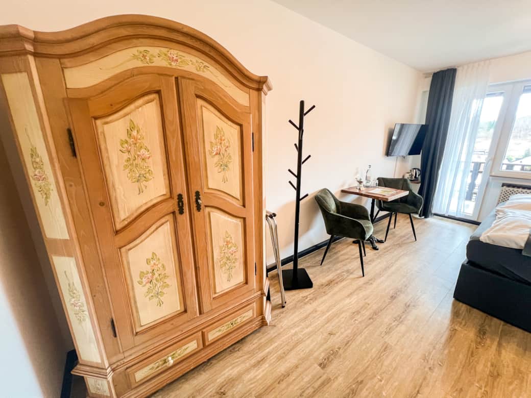 Image picker 4B30A564 9D55 4356 B9B3 C61C17D8136A 7956 0000030676735051