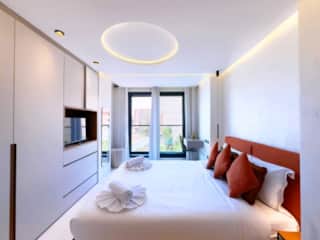 Appt de Luxe avec Terrasse, Piscine & Parking — photo 17