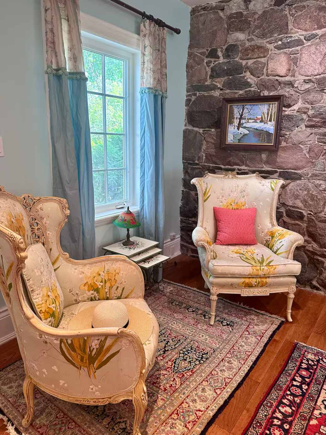 Cozy nooks Cozy nooks