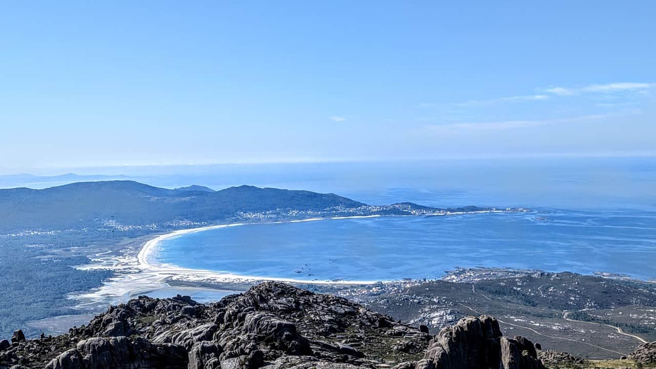 Vista Playa de Carnota desde A Moa