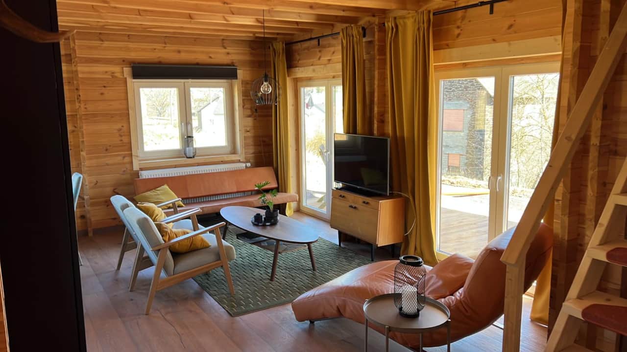 Zur au 2 wagenhausen eifel duitsland woonkamer tv