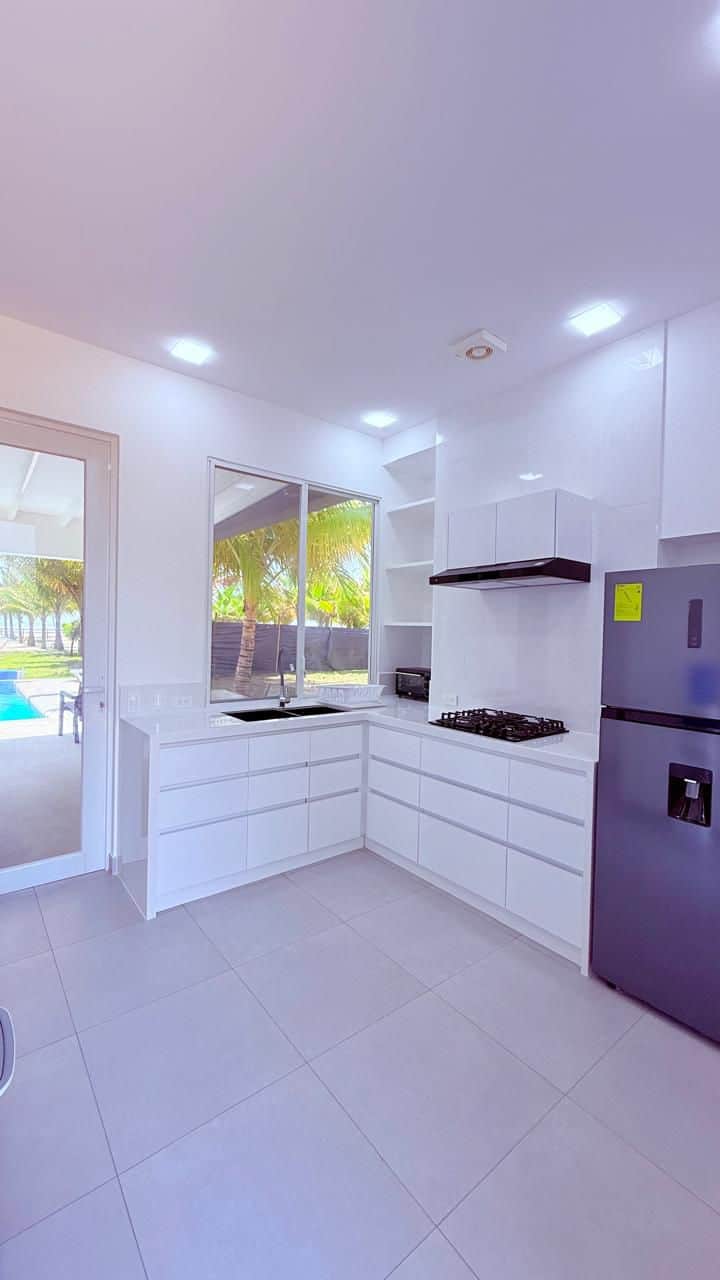 WhatsApp Image 2025-12-03 at 18.17 WhatsApp Image 2025-12-03 at 18.17