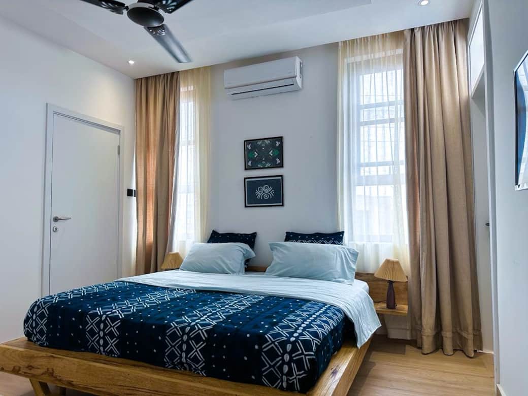 PHOTO 2025 10 22 17 13 01