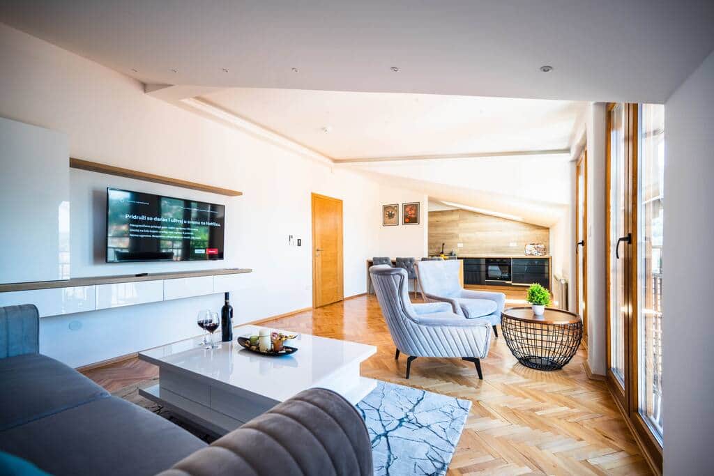 Luksuzni stan na krovu Avila s pogledom na grad Apartment in Sarajevo